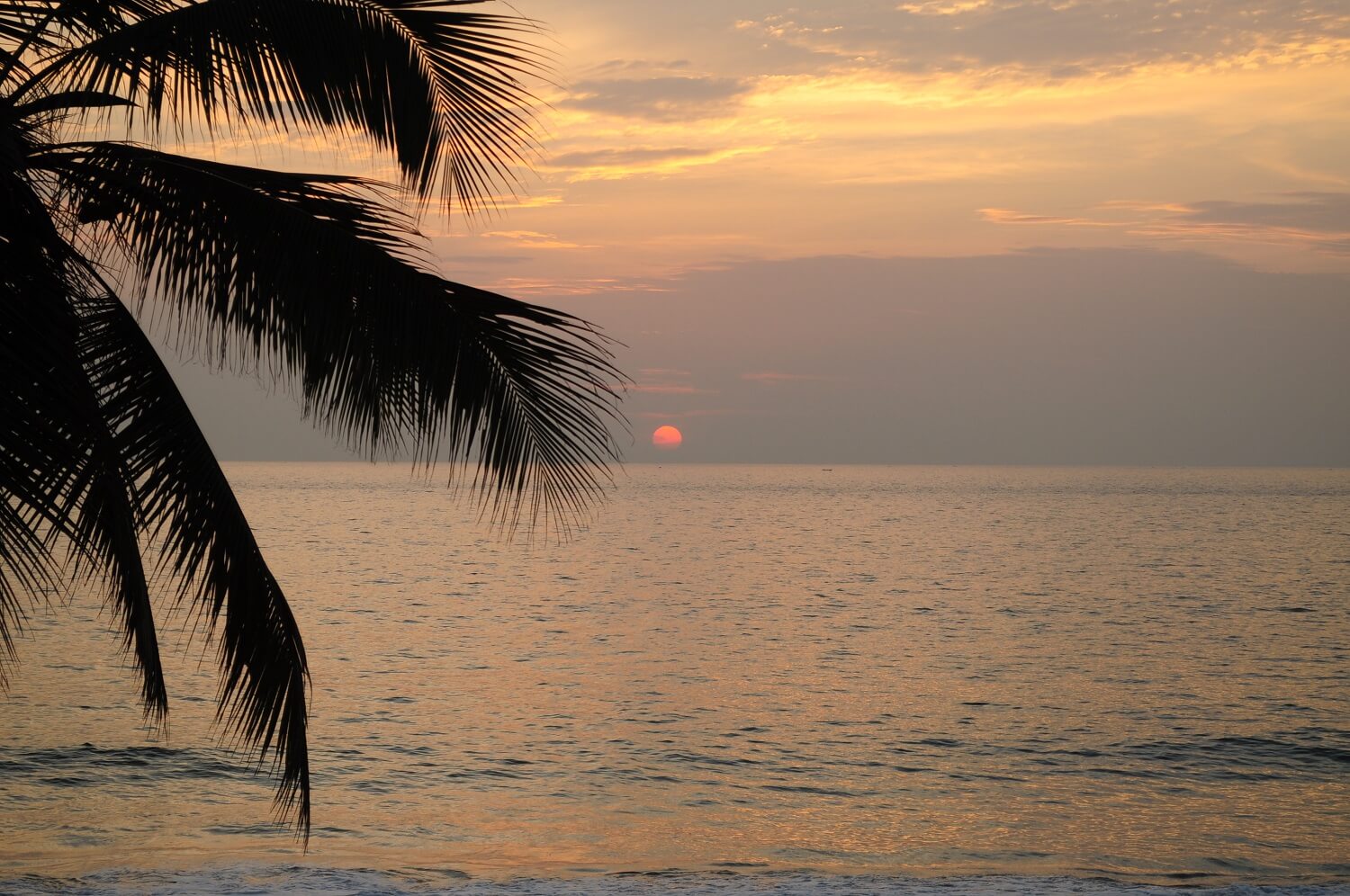 kovalam-beach-sunset